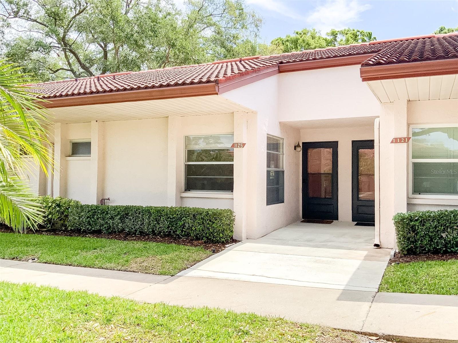 1125 Montrose Place, FL