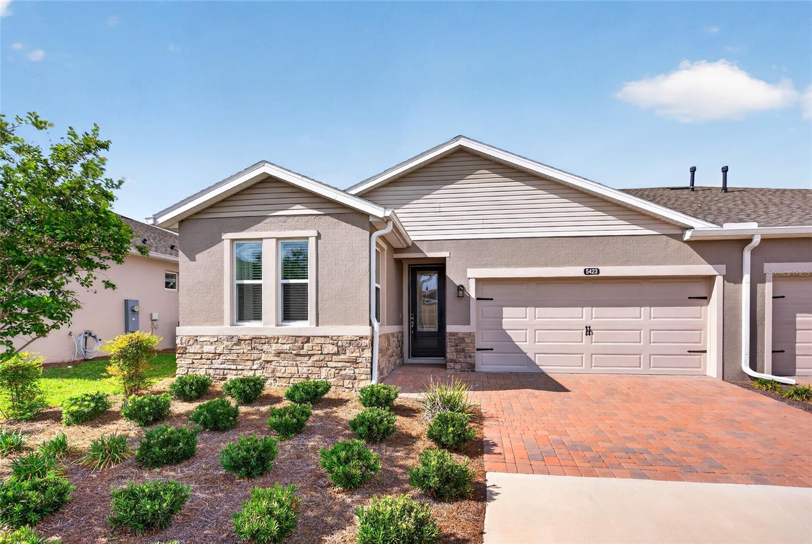5423 33rd Place, FL