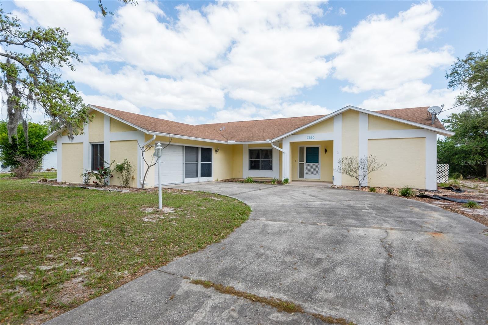 7550 Gates Circle, FL