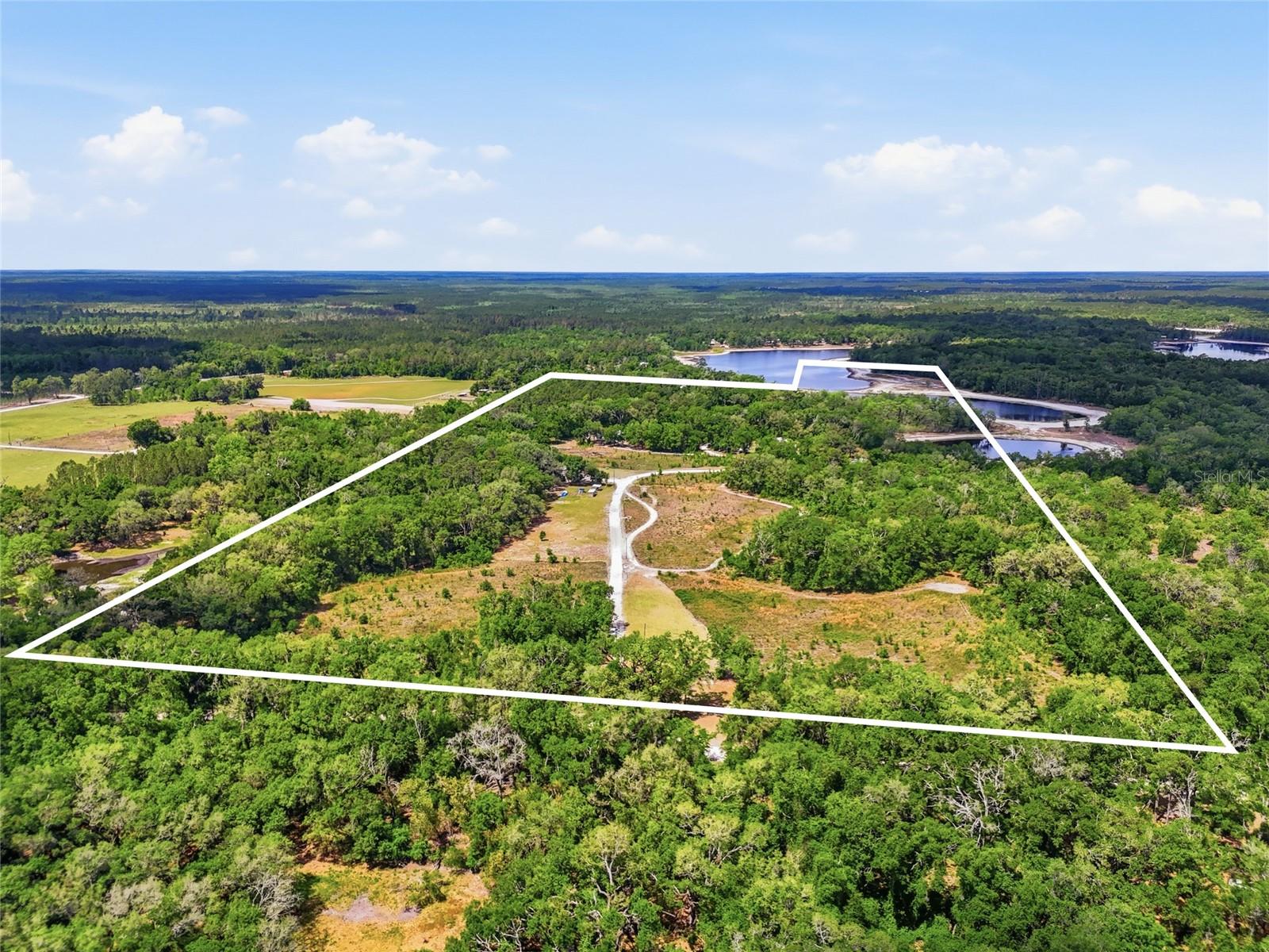 401 Se Falcon Rd, FL