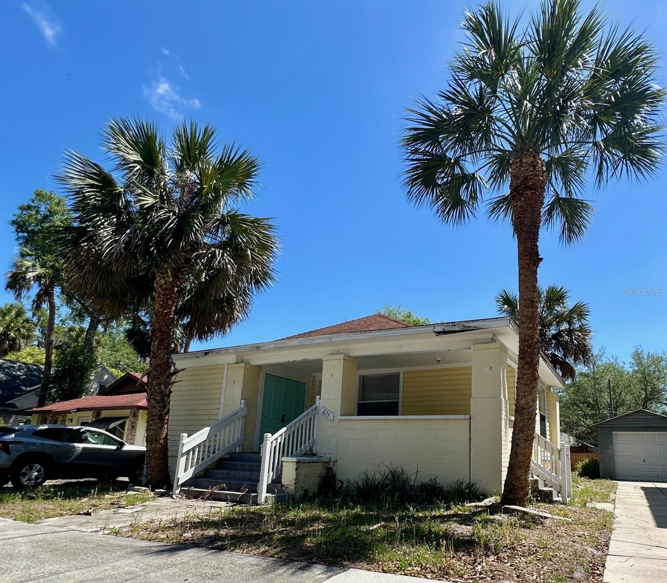 611 Sanford Avenue, FL