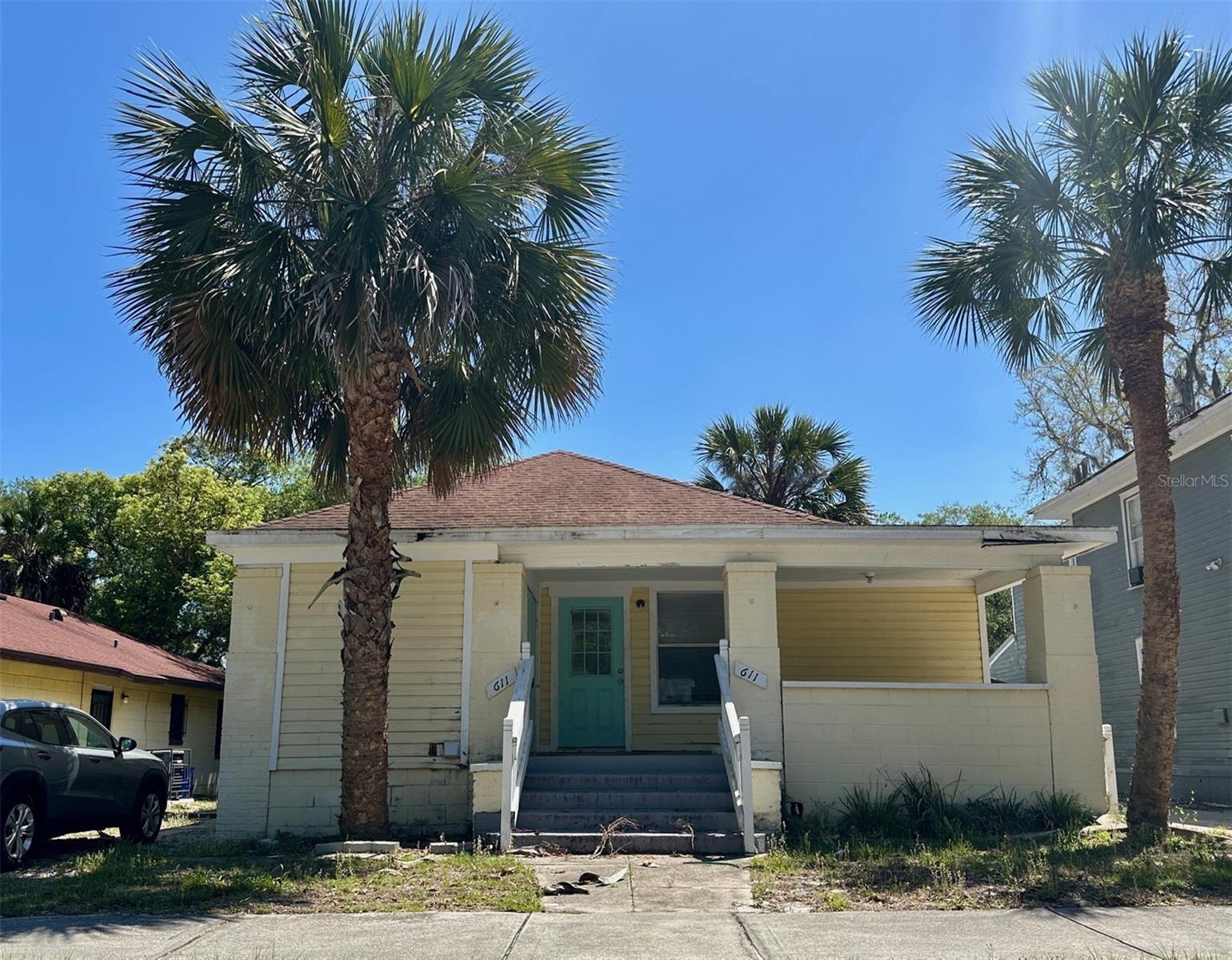 611 Sanford Avenue, FL