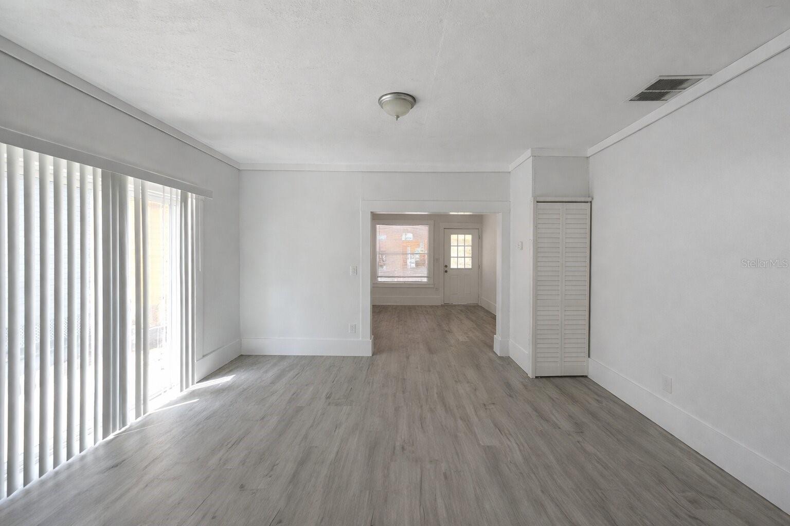611 Sanford Avenue, FL