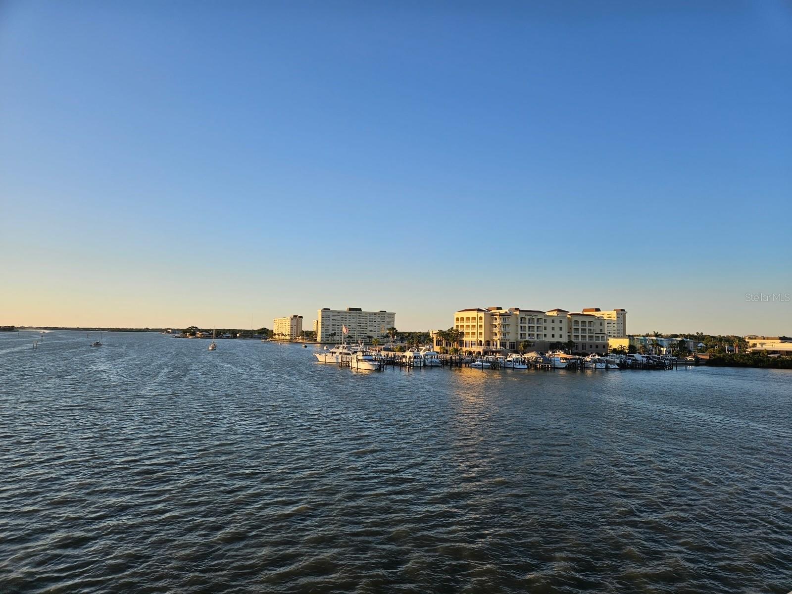 15467 Gulf Blvd #8, FL