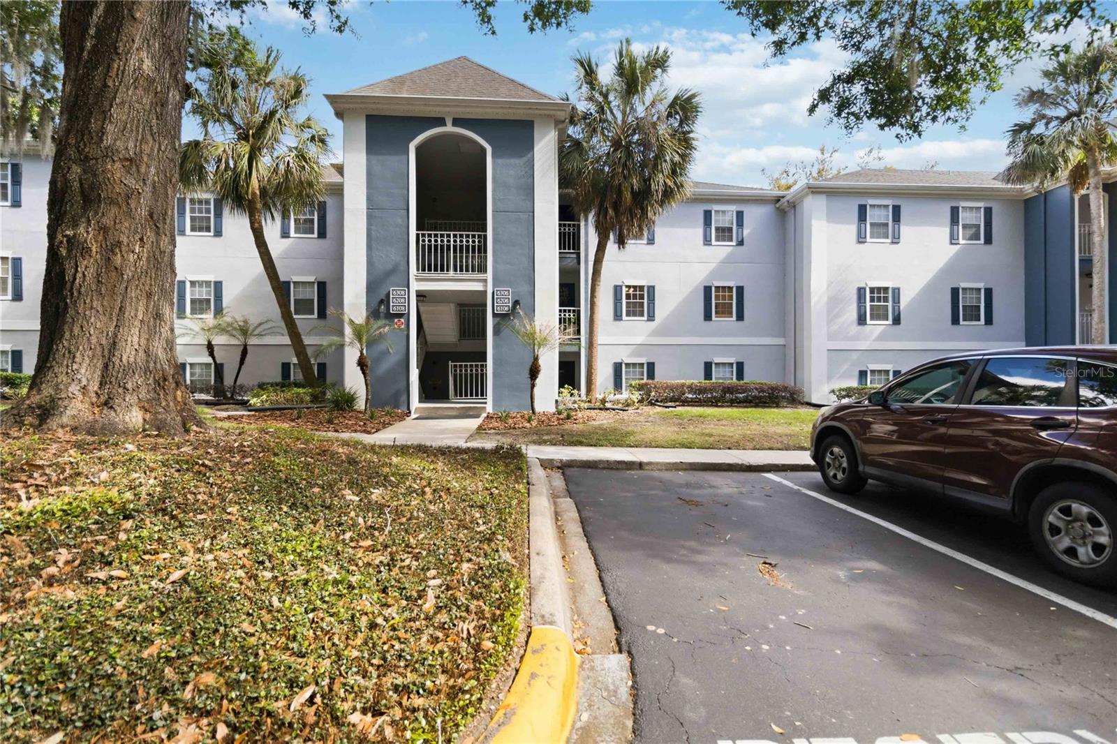 6206 Bayhill Ln #6206, FL