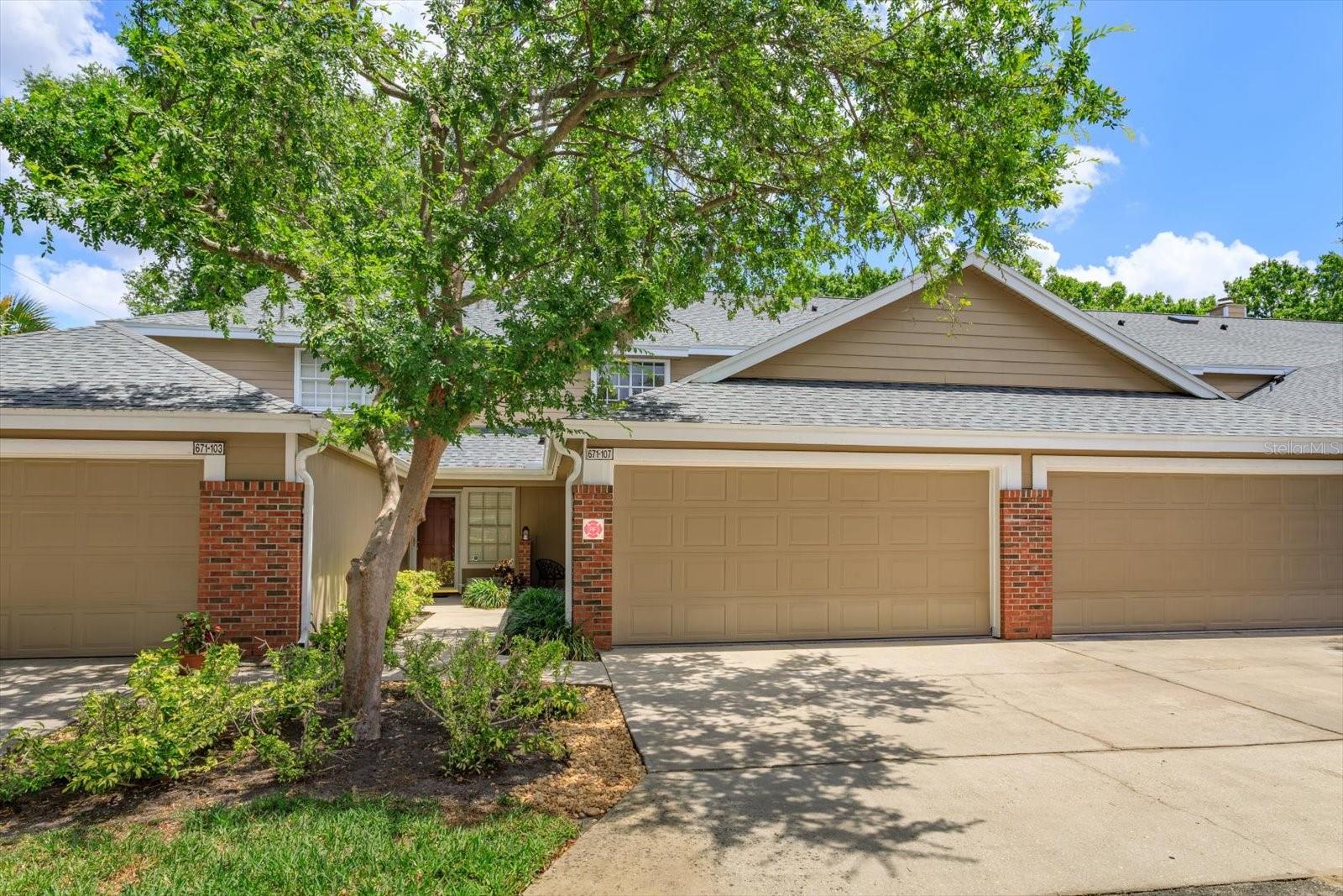 671 Post Oak Circle, FL