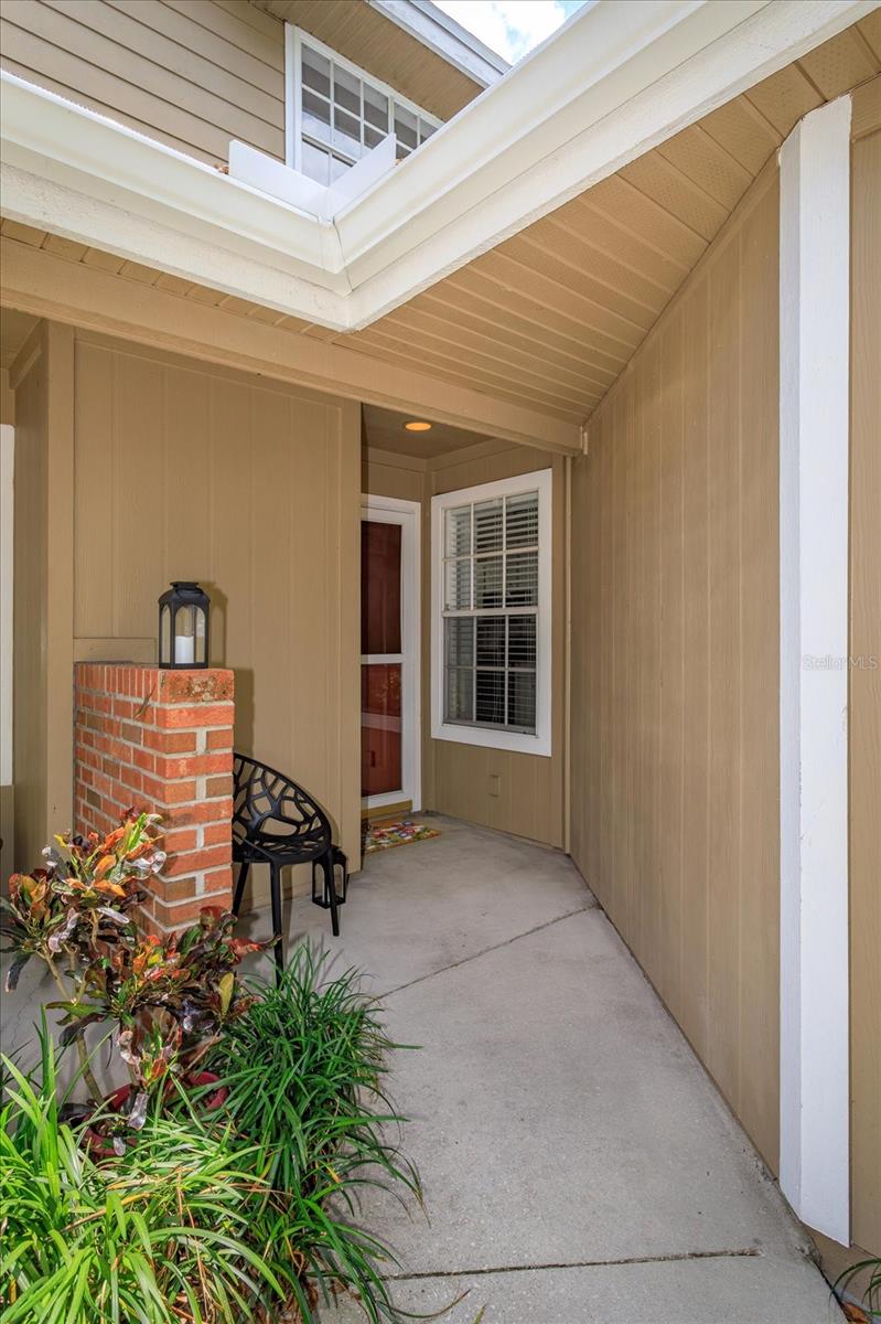 671 Post Oak Circle, FL