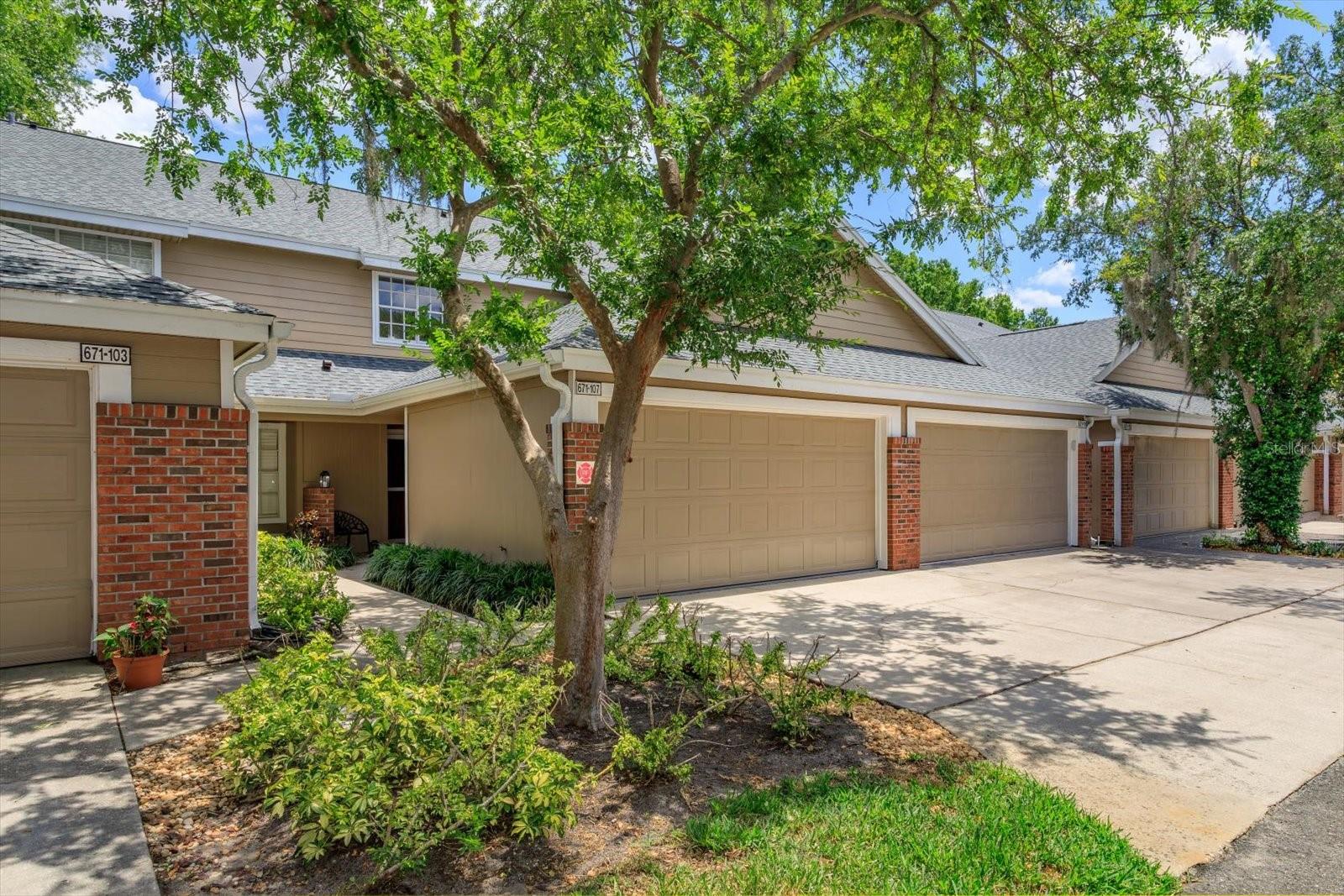 671 Post Oak Circle, FL