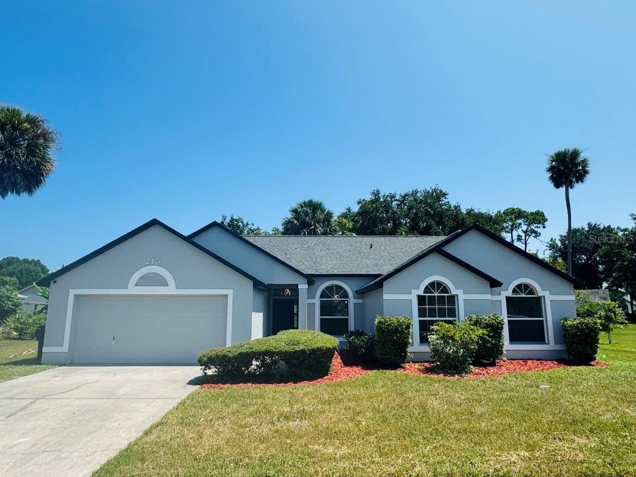 215 Hollowbrook Cir, FL