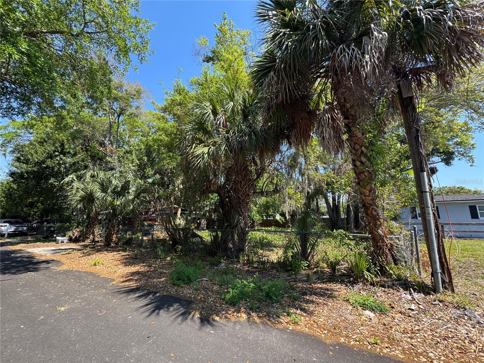 1127 Martha Dr, FL