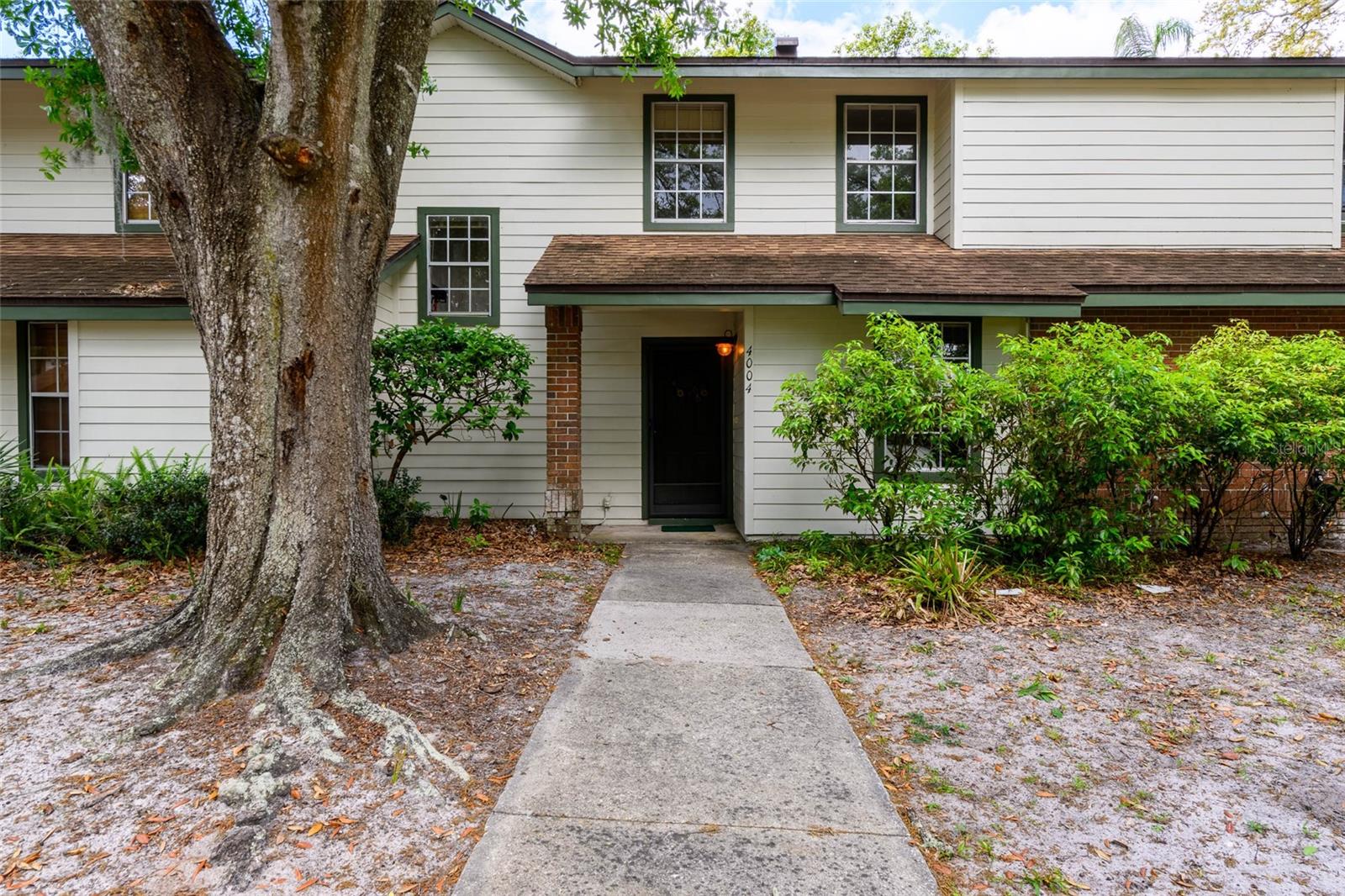 4004 Crossroads Pl, FL