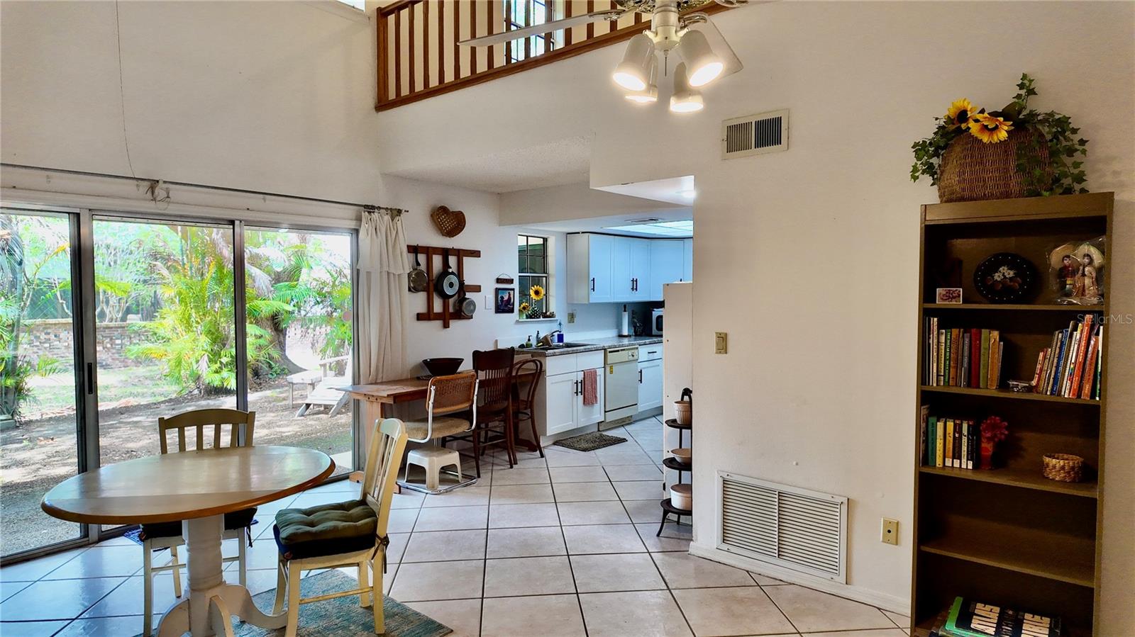 4004 Crossroads Place, FL