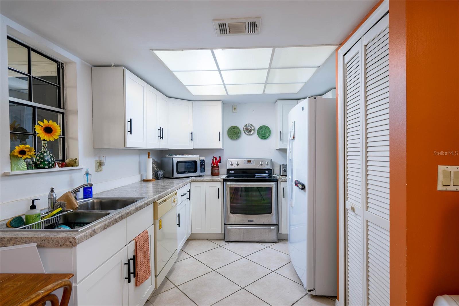 4004 Crossroads Place, FL