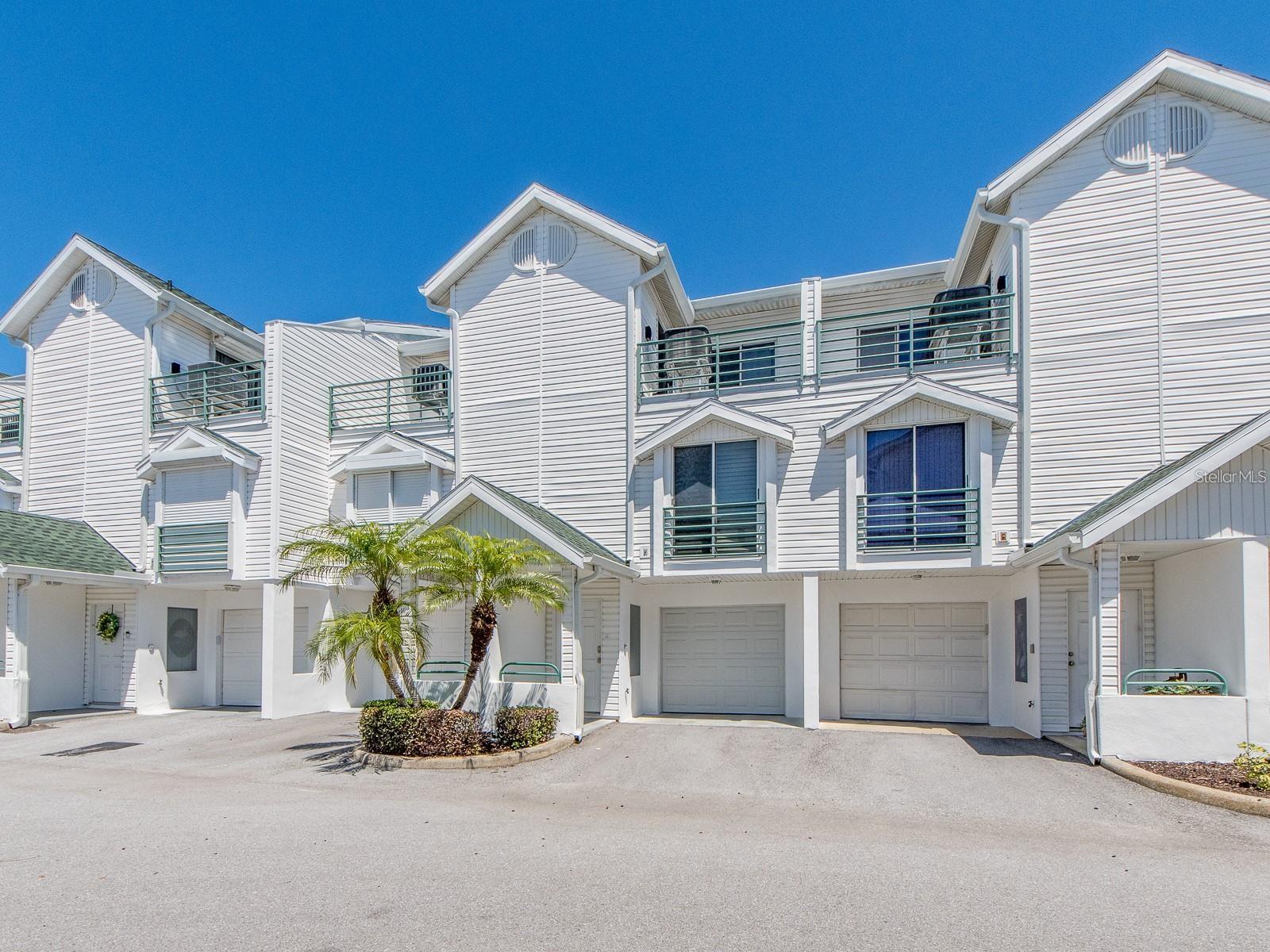 320 Island Way, FL