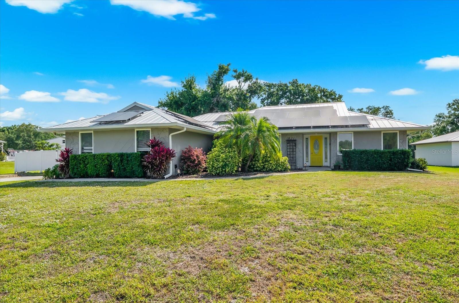 1821 Racimo Drive, FL