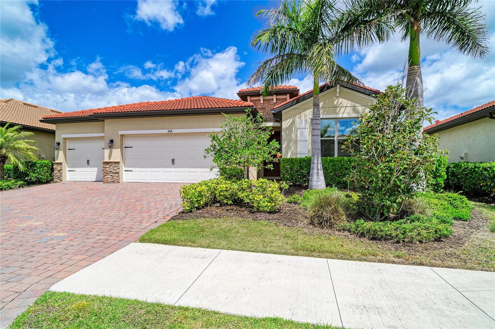 564 Maraviya Blvd, FL