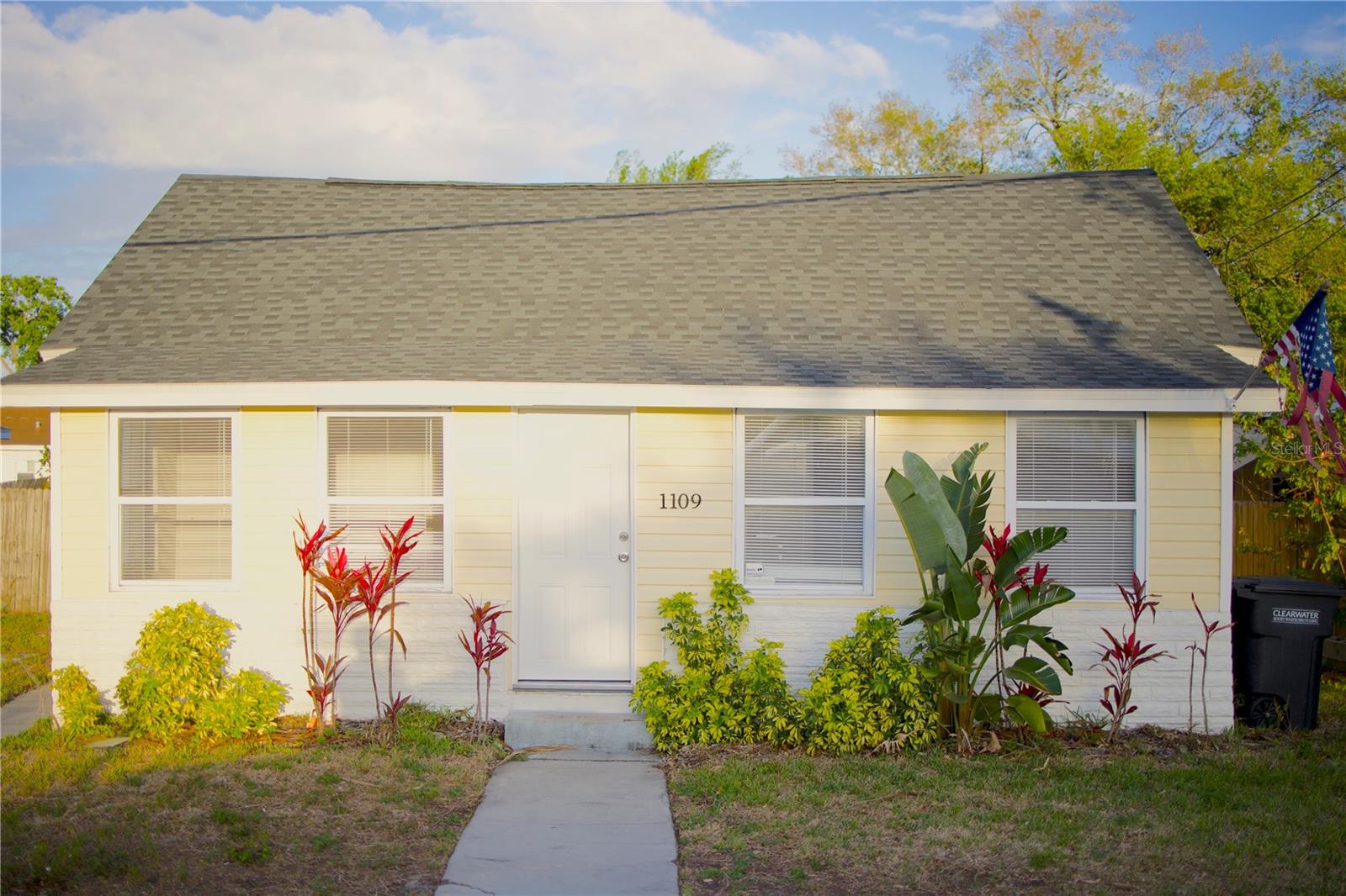 1109 Blanche B Littlejohn Trail, FL