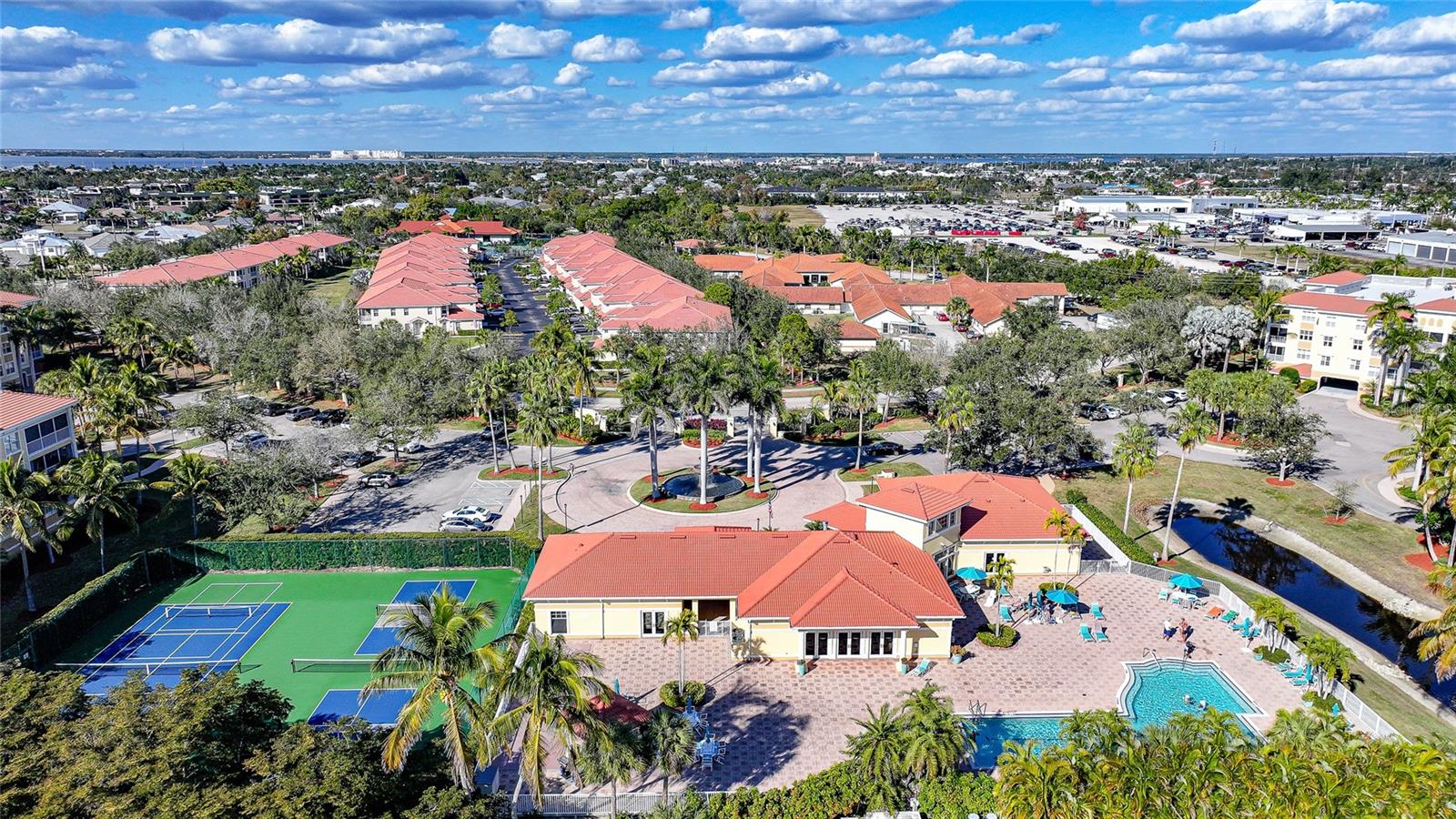 255 End Drive, FL