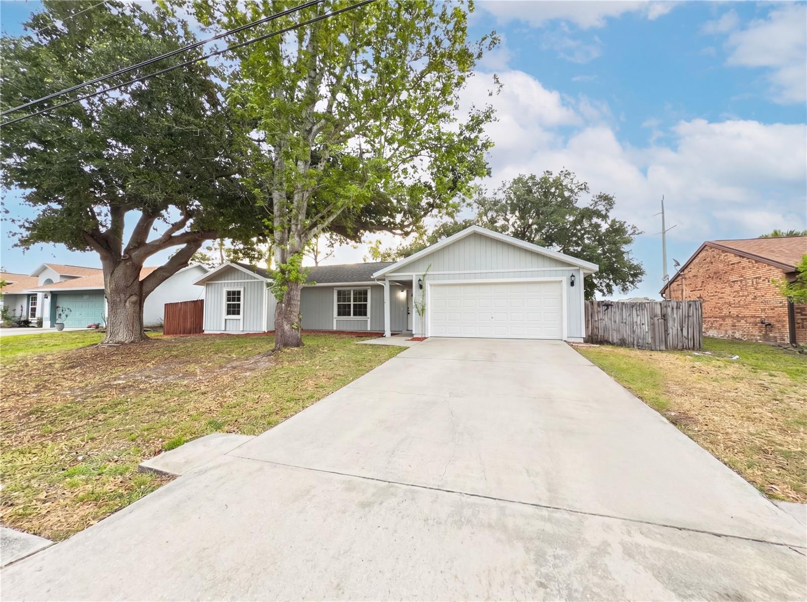 967 Lamplighter Dr Nw, FL