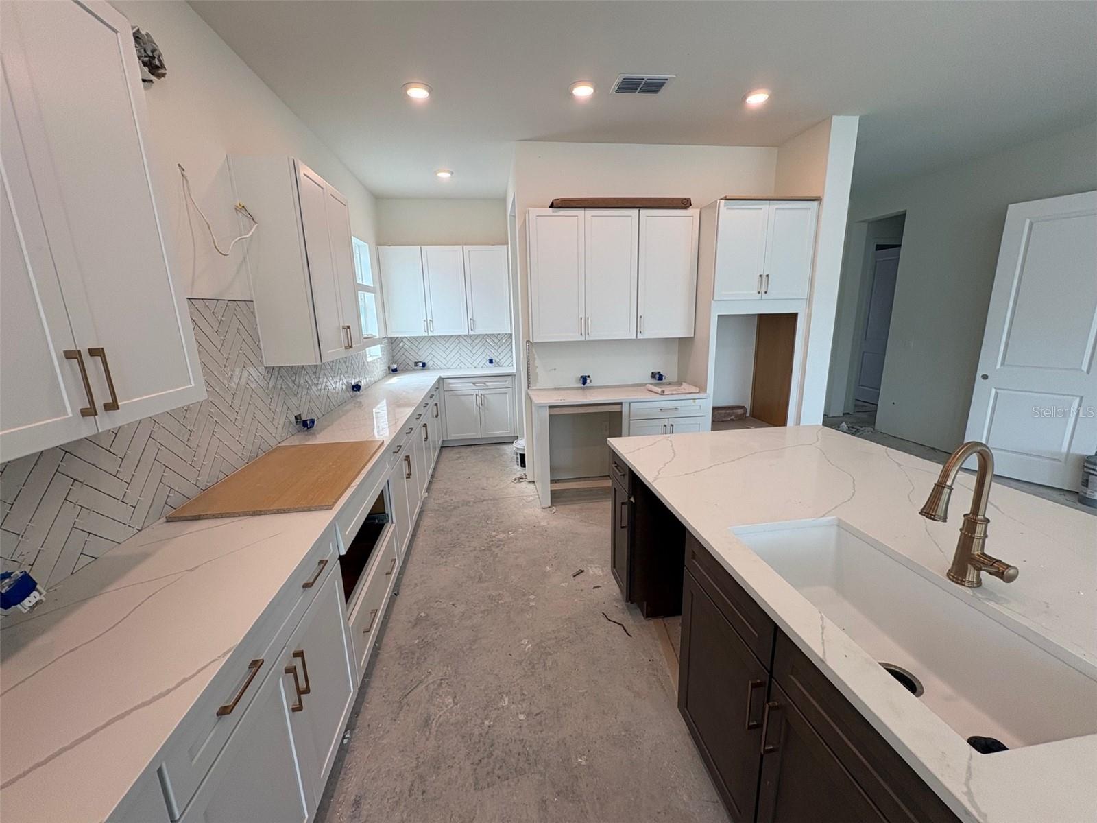 7249 Meadowshade Court, FL