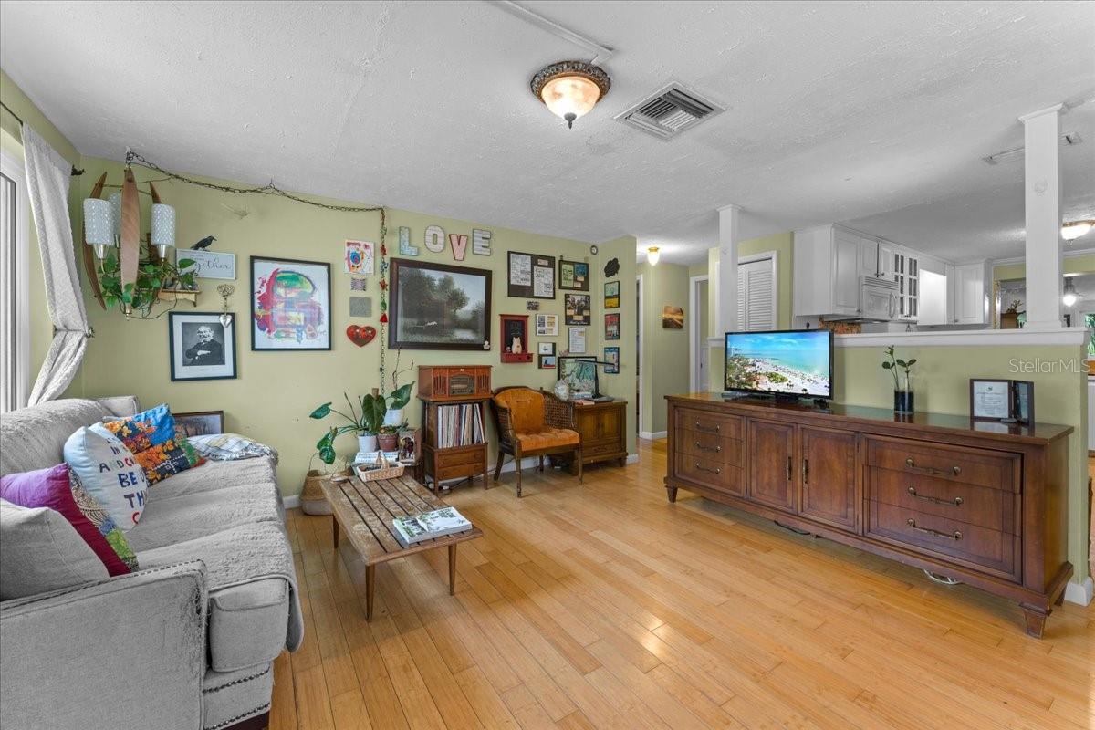 531 6th Street, FL