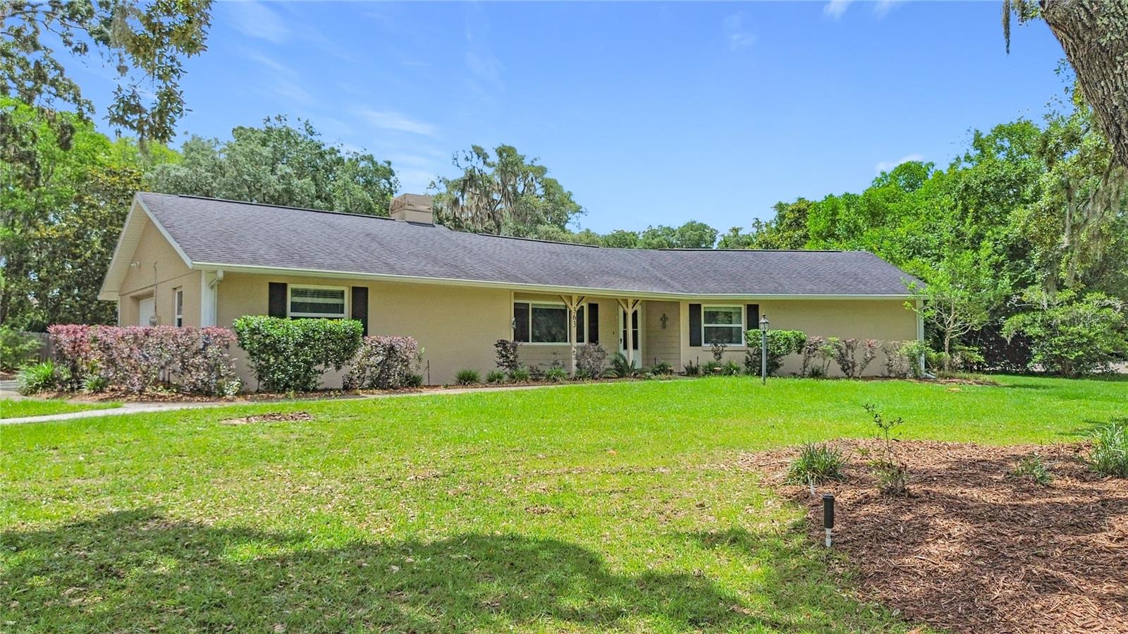 363 Kensington Avenue, FL
