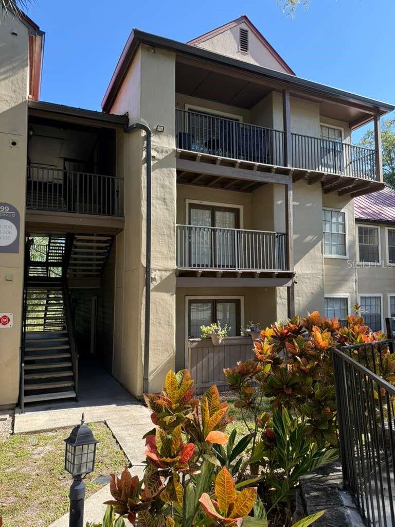 216 Afton Sq #304, FL