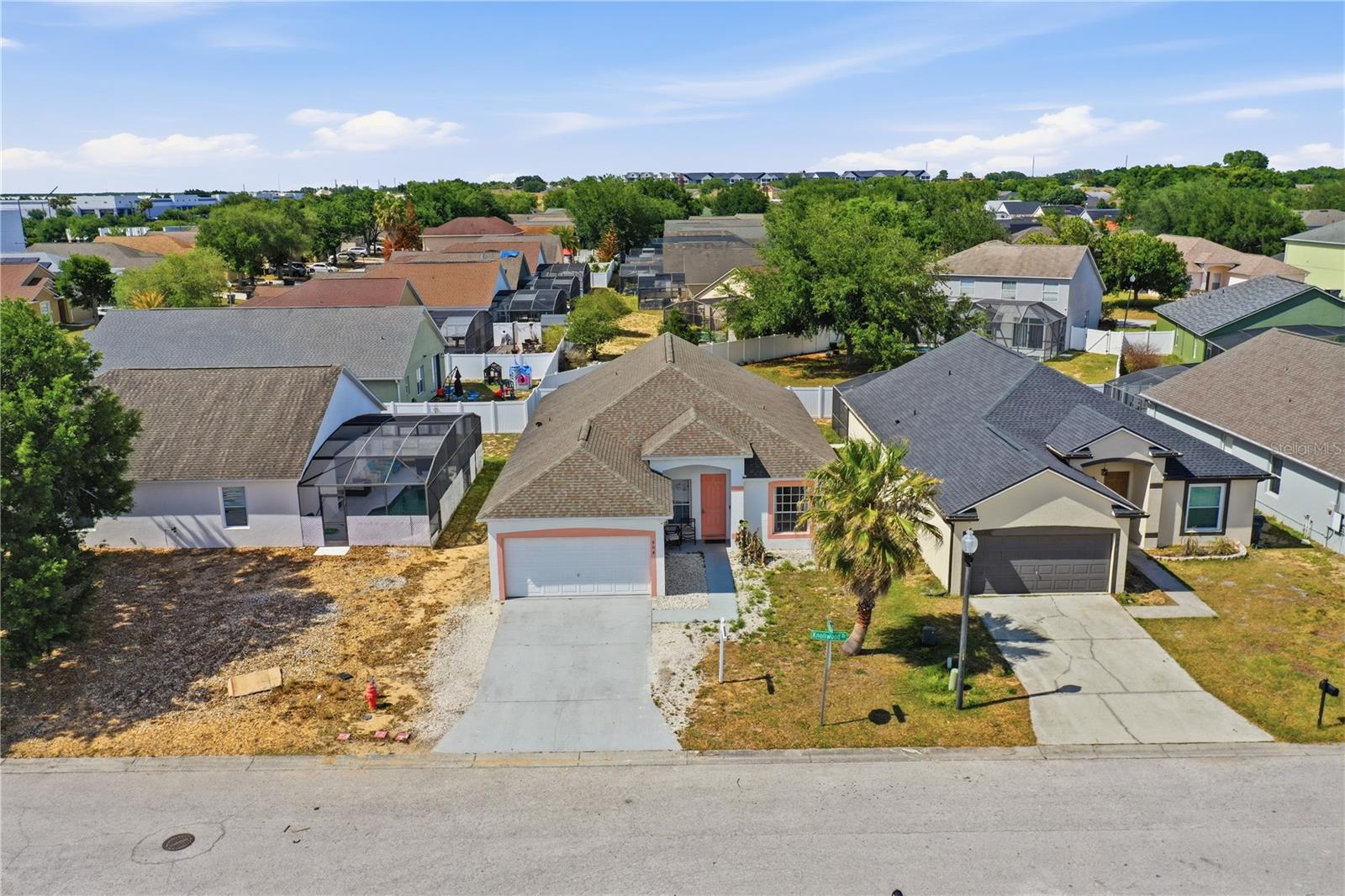 904 Knollwood Drive, FL
