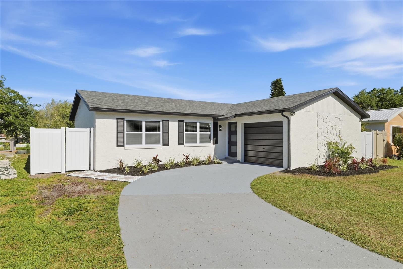 1423 Chesterfield Drive, FL
