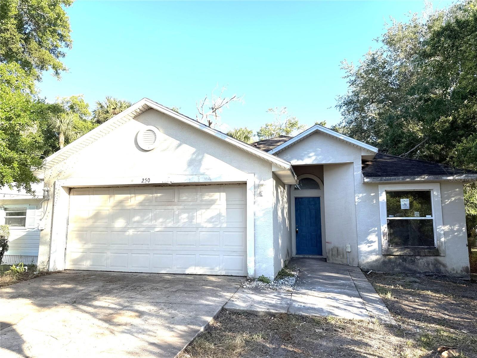 250 Willow Pl, FL