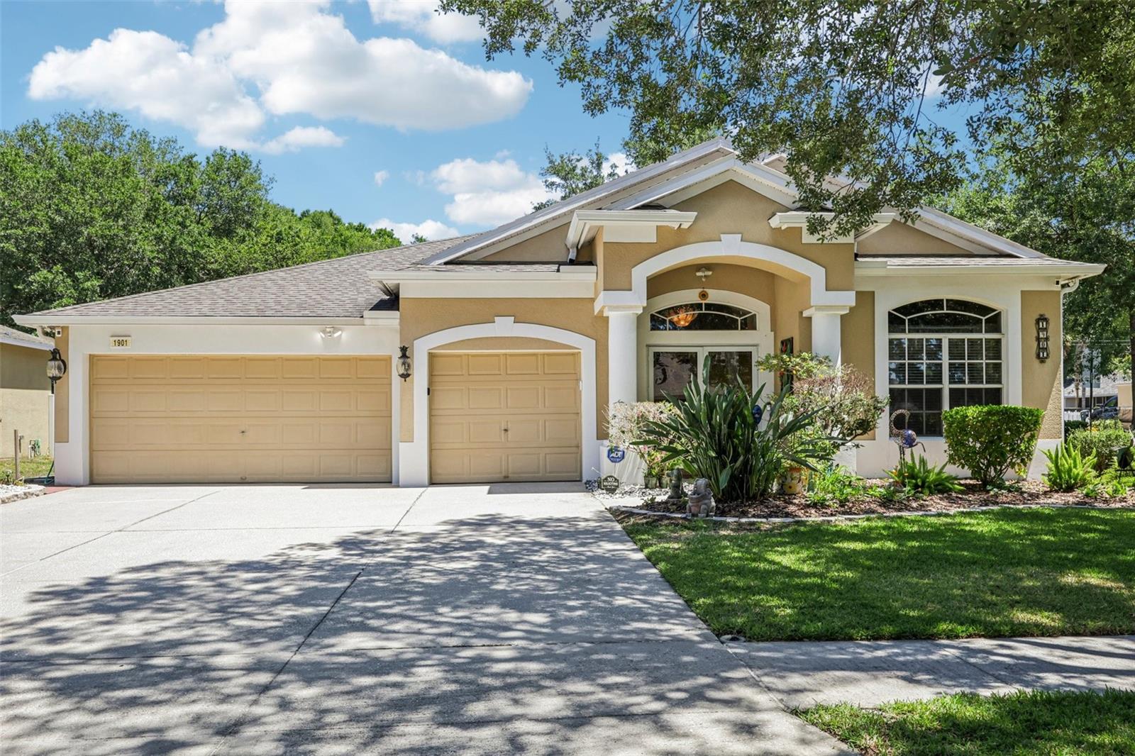 1901 Heartland Cir, FL