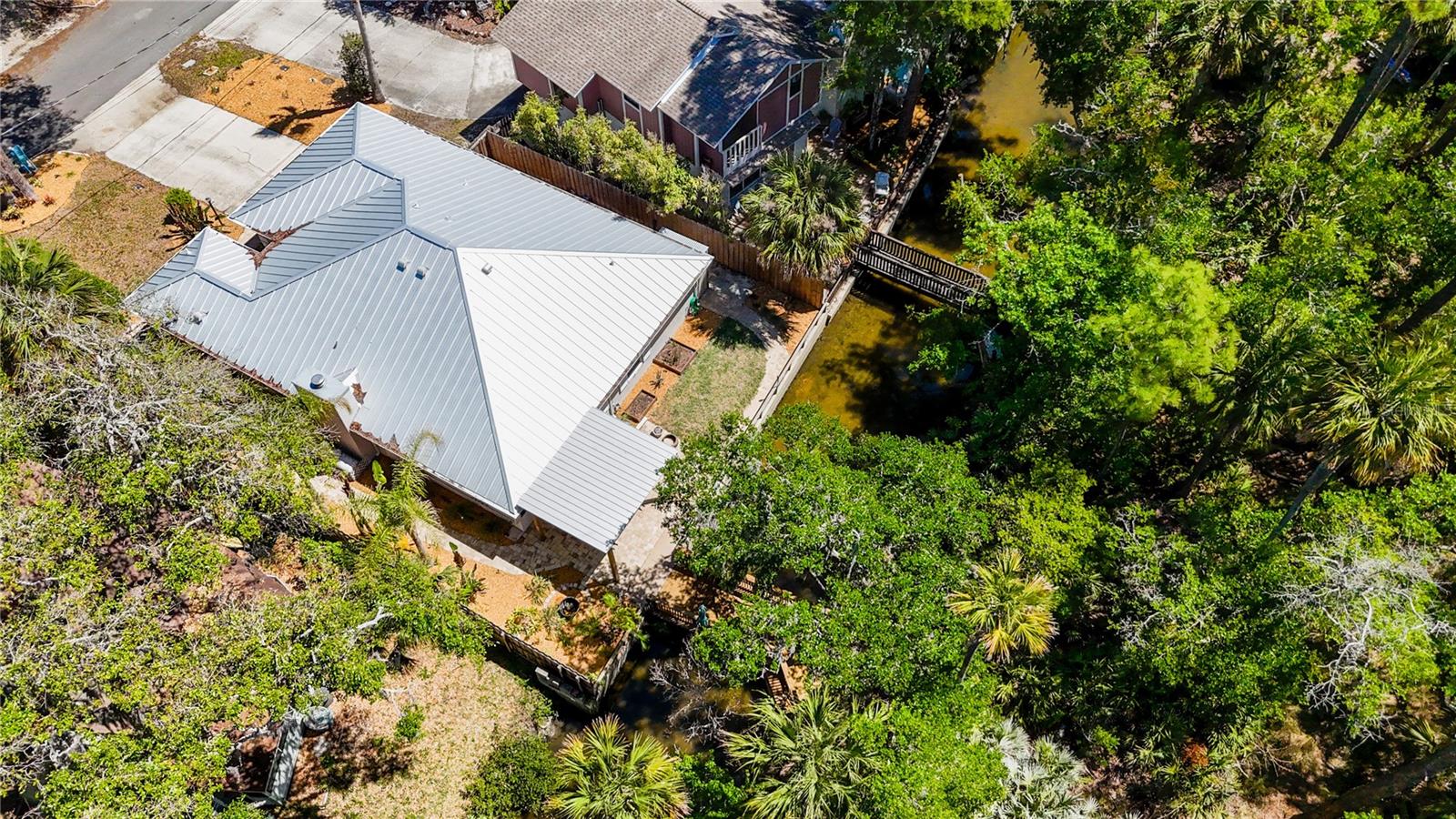 116 Pine Tree Street, FL
