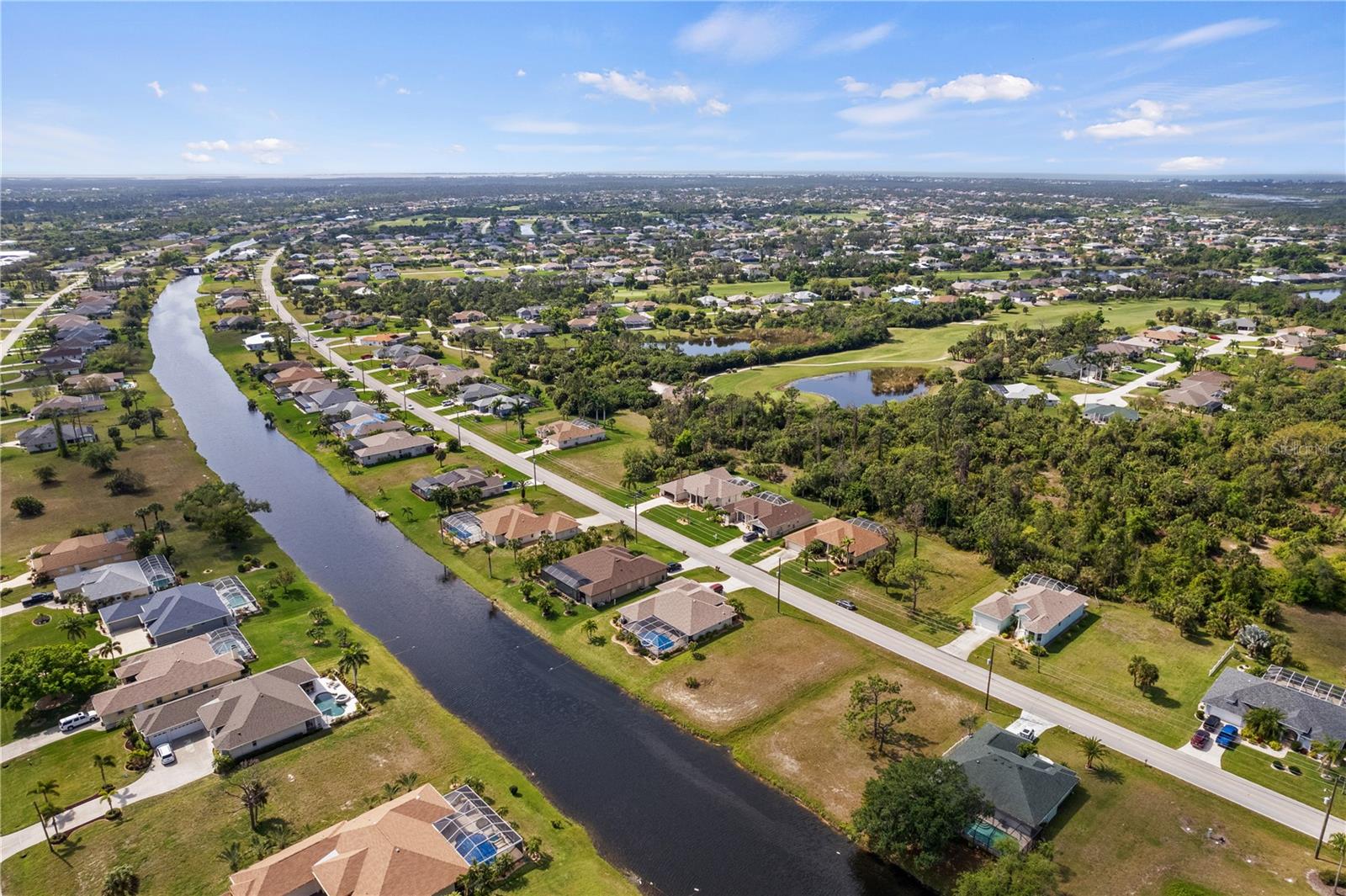 805 Rotonda Cir, FL
