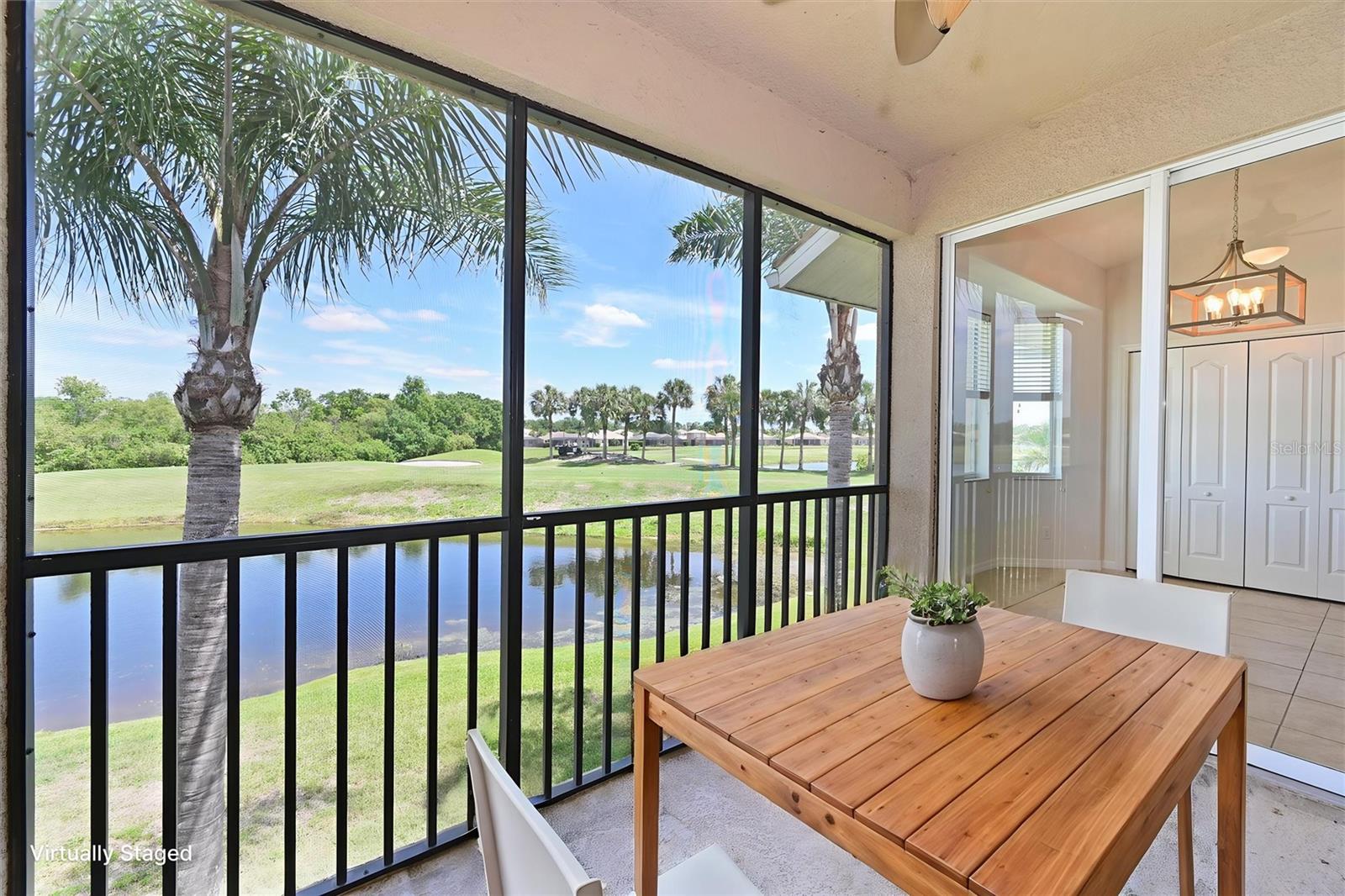 1011 Fairwaycove Lane, FL