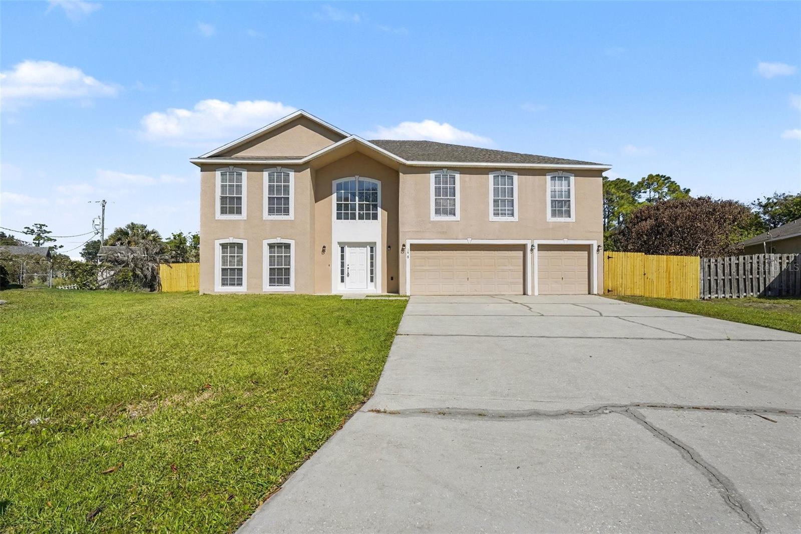 198 Naftal Ave Nw, FL
