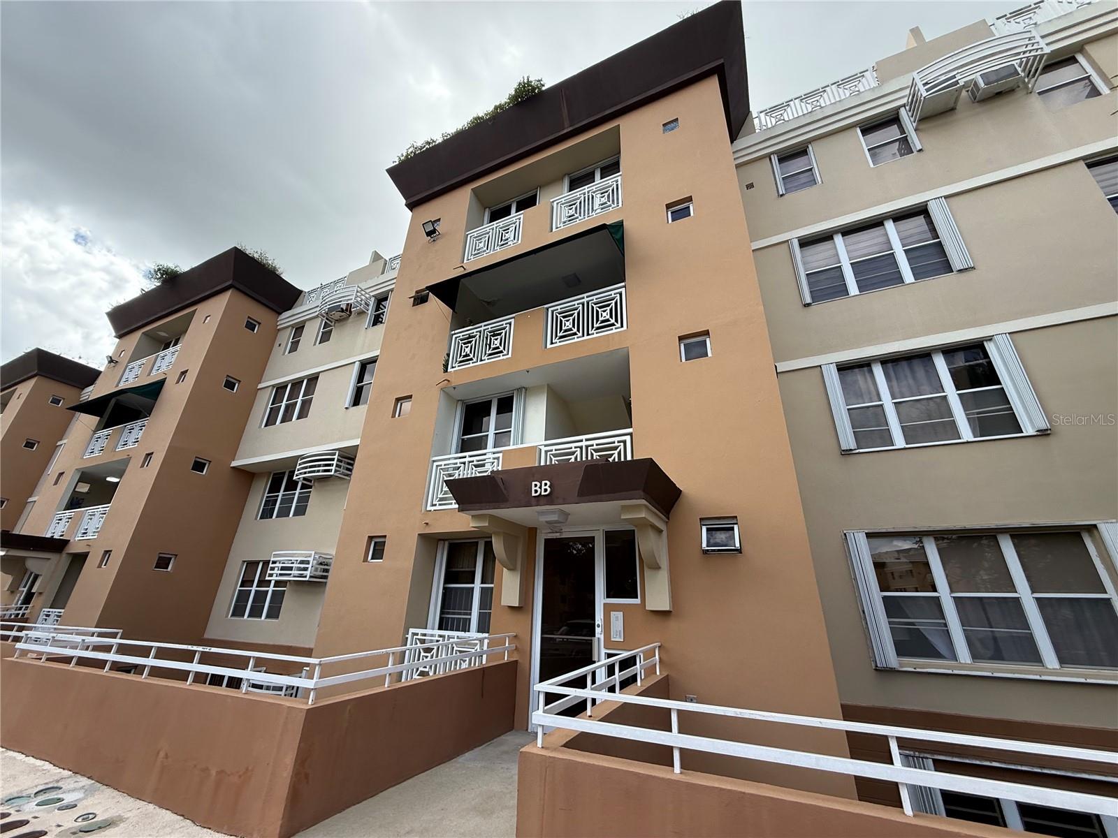 57 Lopategui, PR
