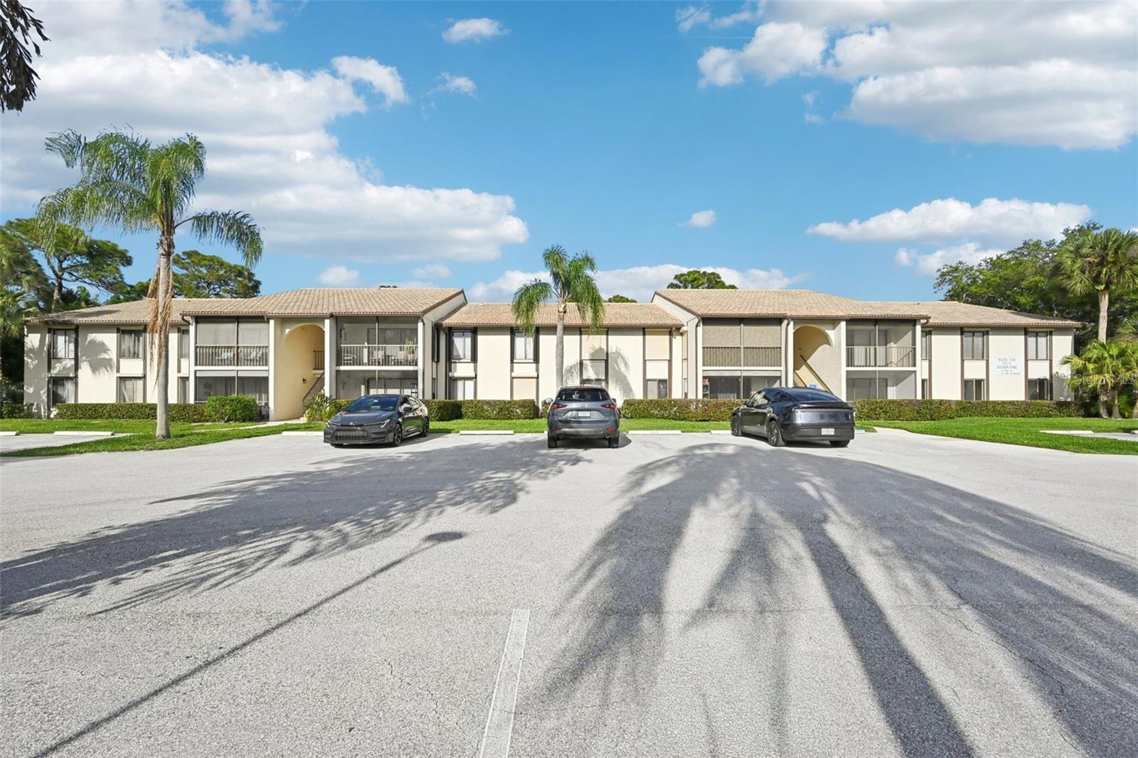 1575 Sw Silver Pine Way #F2, FL