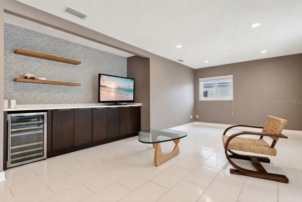 514 Baker Street, FL