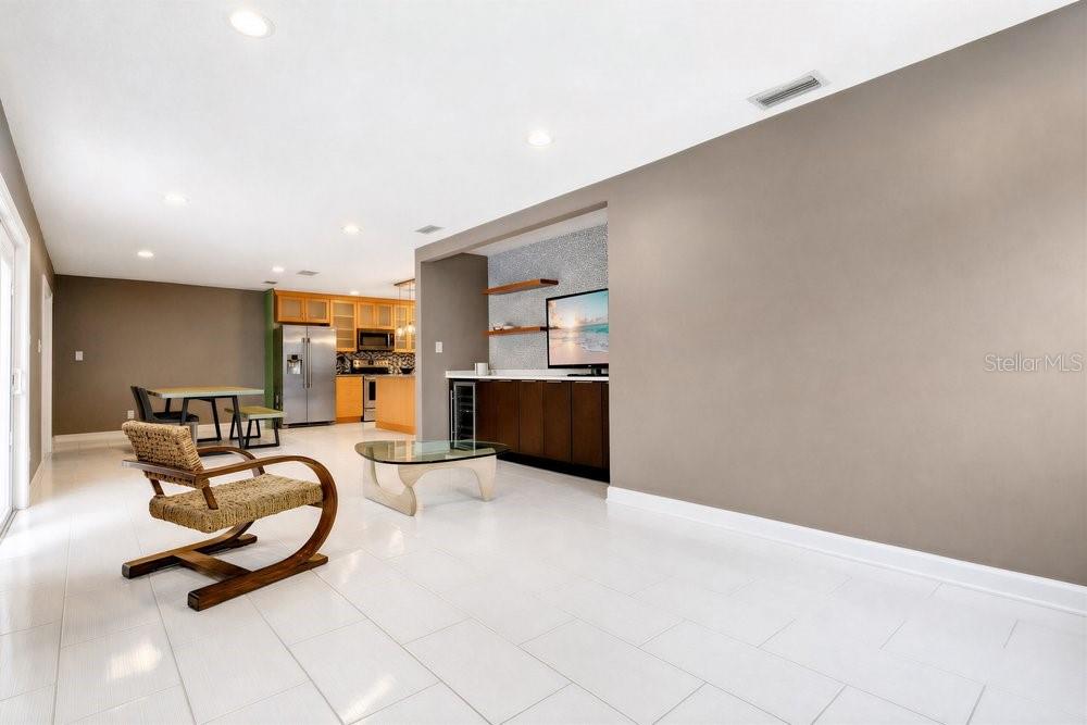 514 Baker Street, FL