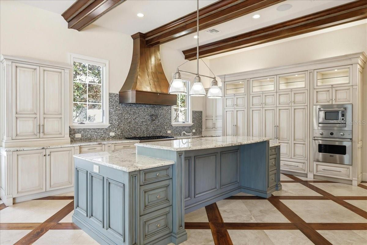 4906 Aviva Garden Court, FL