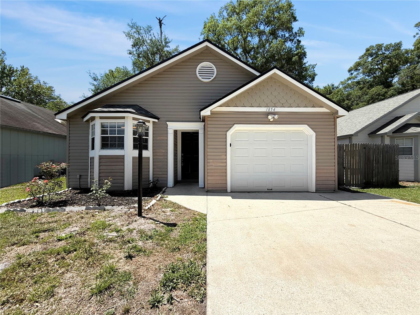 MIDDLEBURG, FL