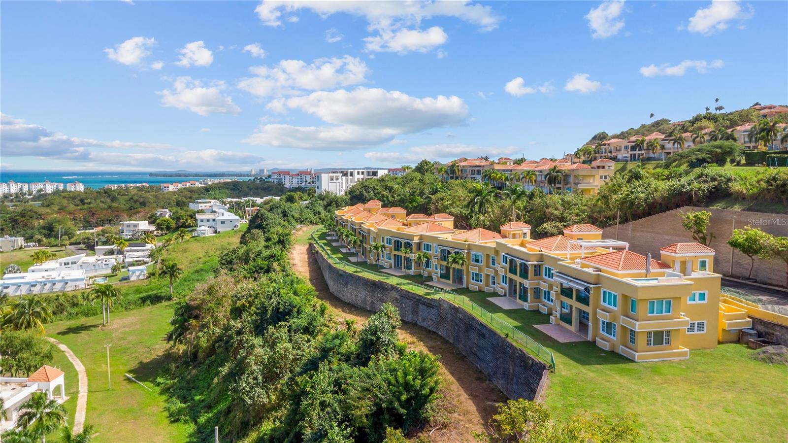 10 I, PR