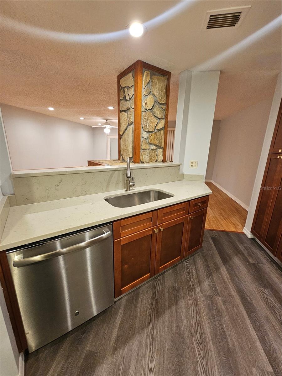4414 Cluster Drive, FL