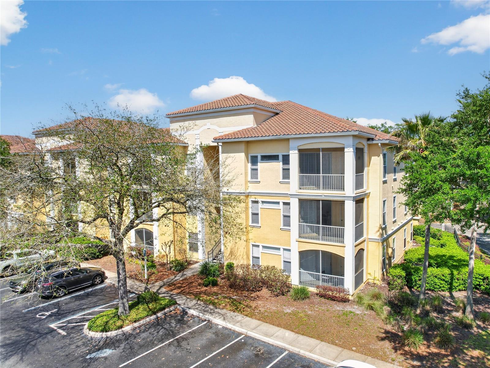 1100 Lake Shadow Circle, FL