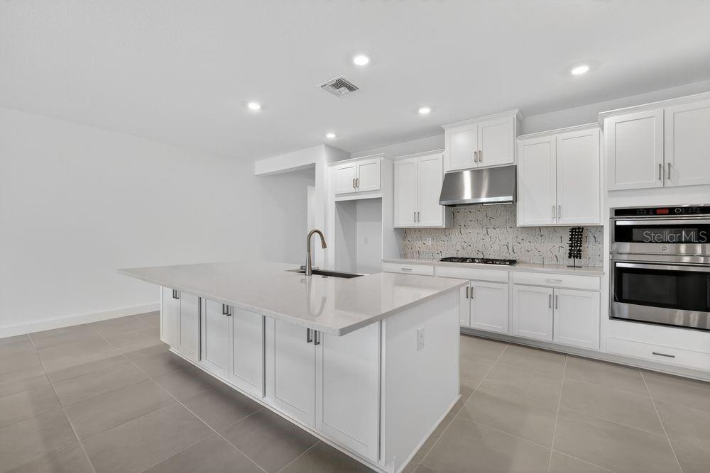 35090 Emberview Drive, FL