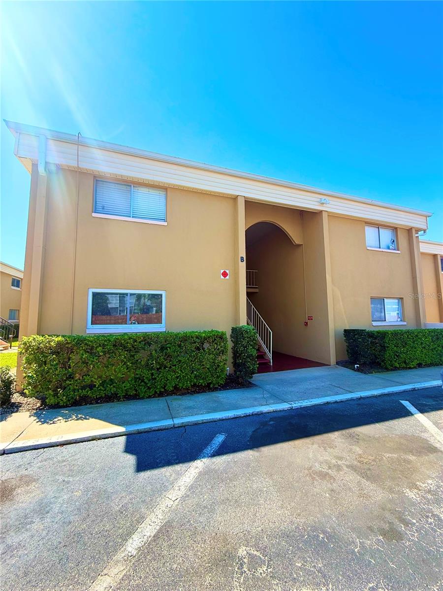 1000 Lake Of The Woods Blvd #101b, FL