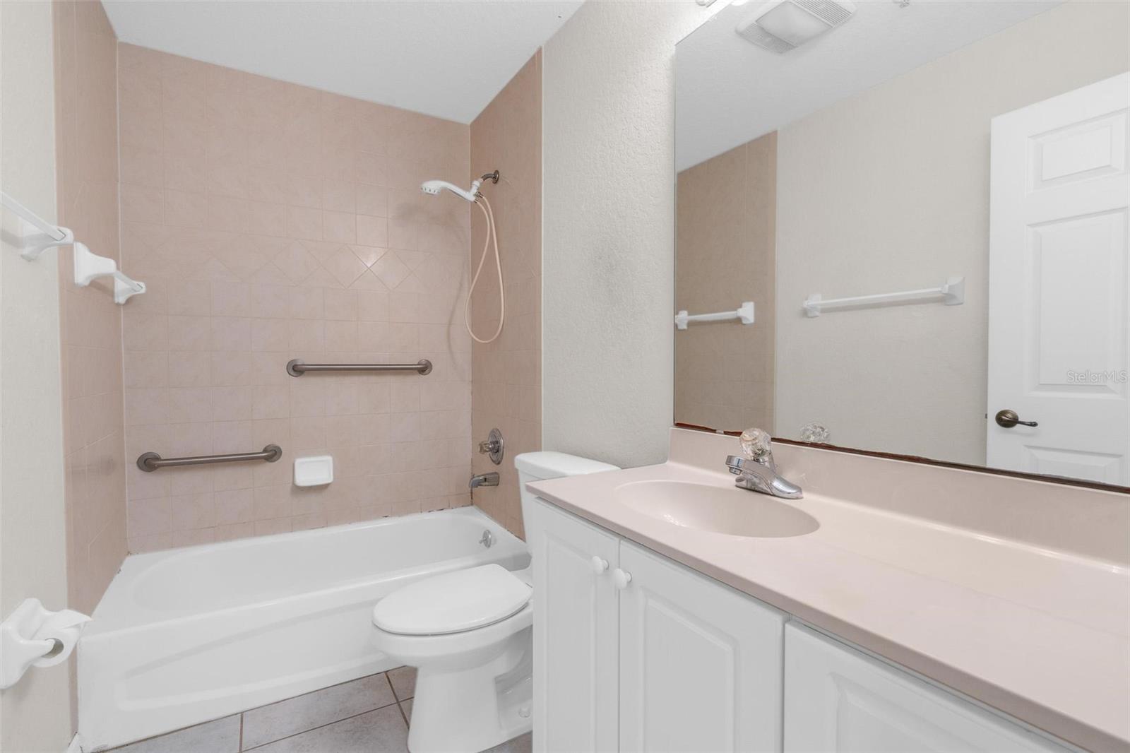 545 Wayne Avenue, FL