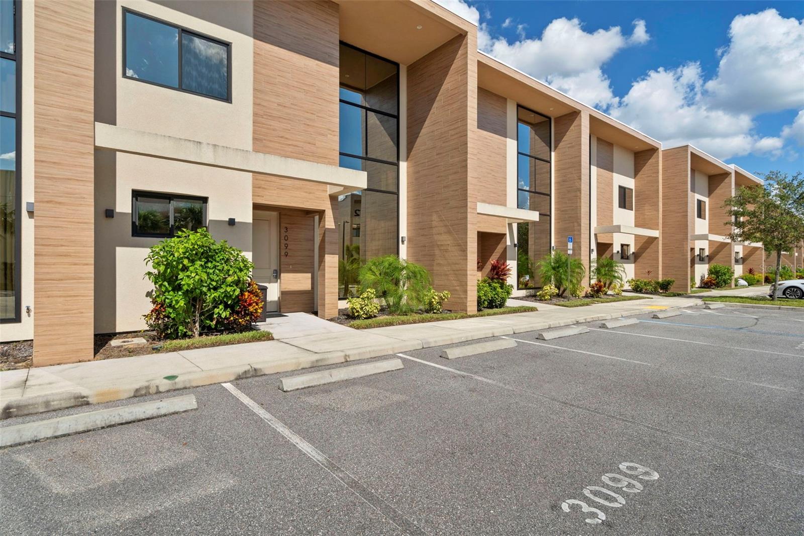 3099 Rockefeller Way, FL