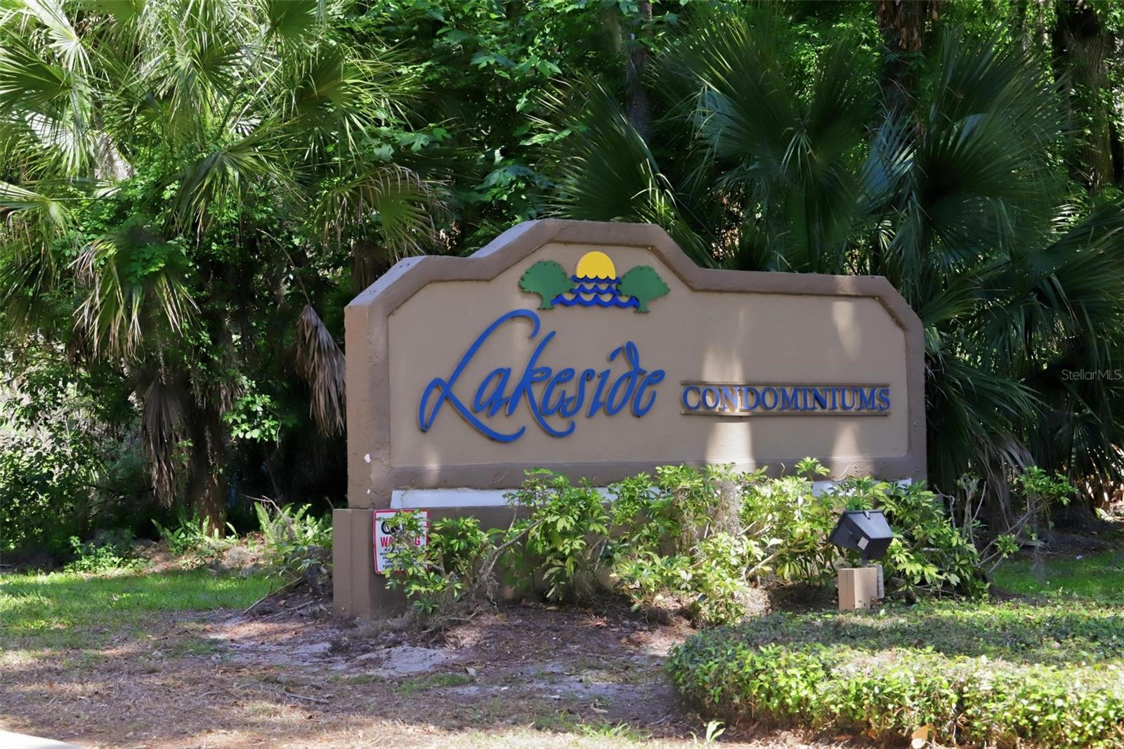 120 Hibiscus Woods Court, FL