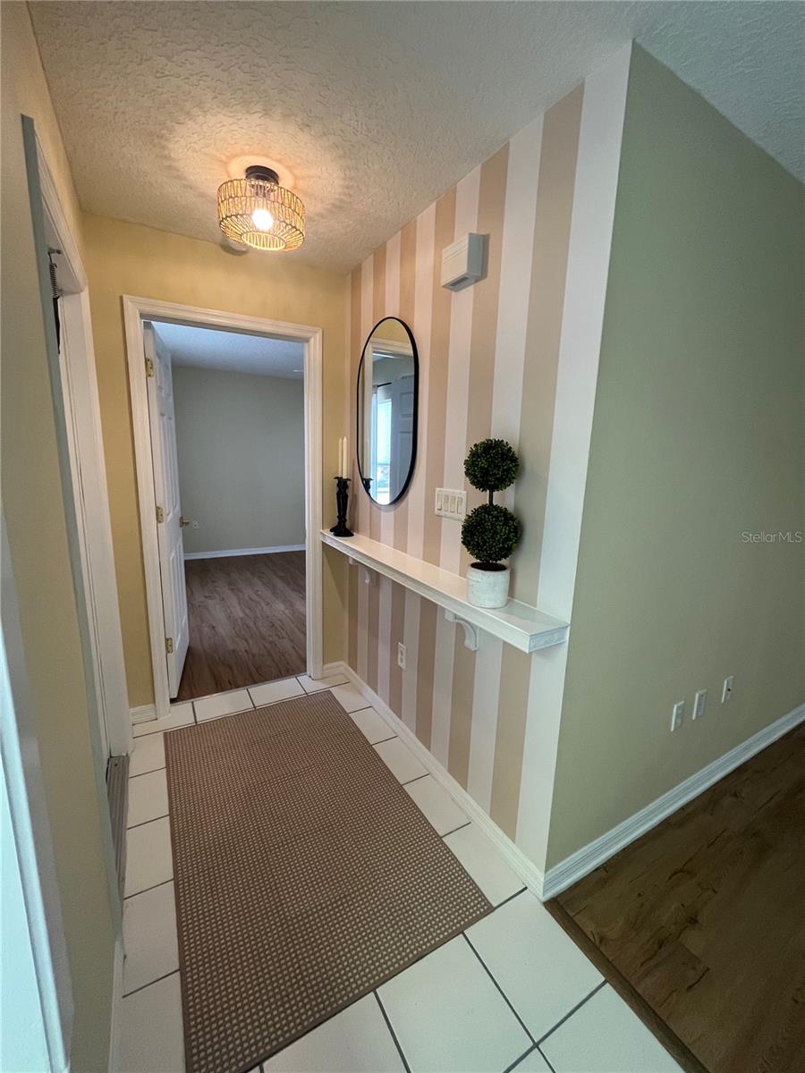 1111 Apple Terrace, FL